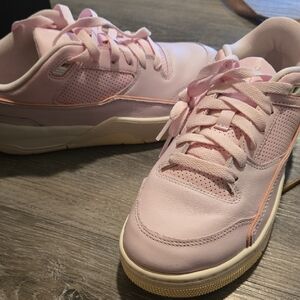 Brand New Jordan Flight Court Pink  Sneakers 6.5 YOUTH